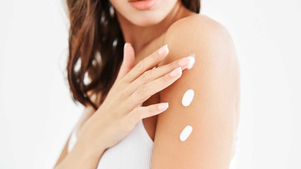 The Science Behind Why Your Skin Needs Moisturizer